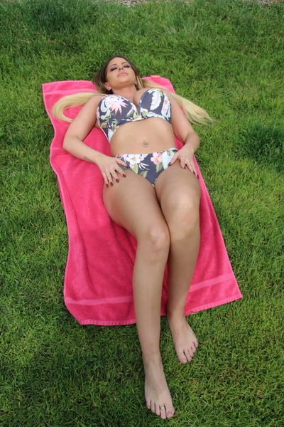 Brooklyn Chase - Bathing Suit + Matching Photo/Video Set + Signed Polaroid